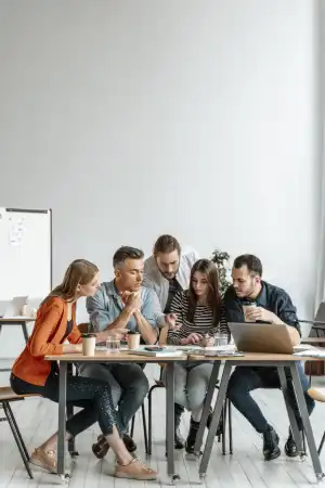 Online jelenl&eacute;t erős&iacute;t&eacute;se: K&ouml;z&ouml;ss&eacute;gi m&eacute;dia marketing